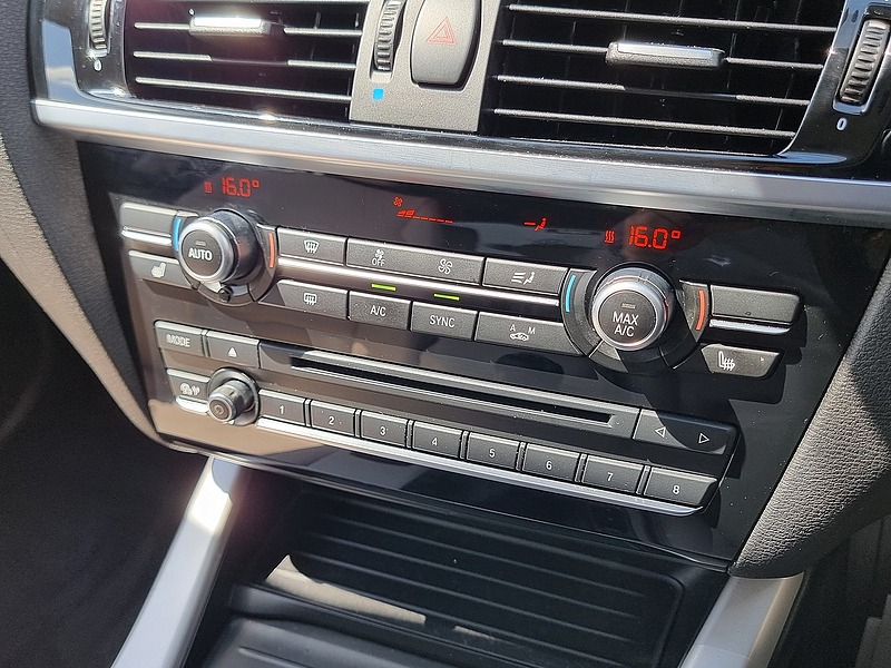 BMW X4 20d SE - U7506