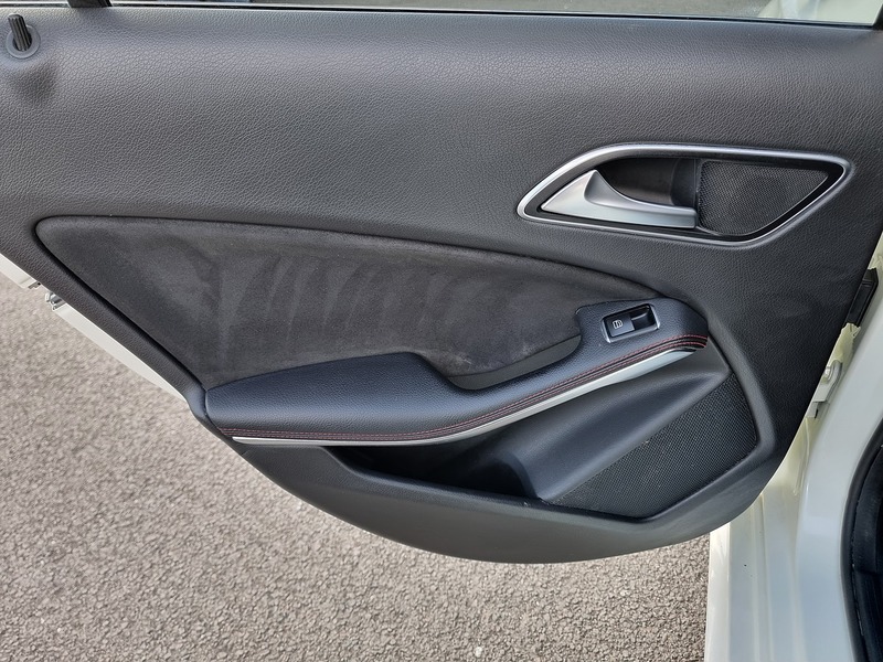 Mercedes-Benz A Class A180d AMG Line - U7508