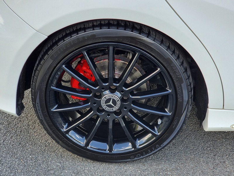 Mercedes-Benz A Class A180d AMG Line - U7508