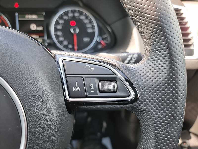 Audi Q5 TDI S line Plus - U7511