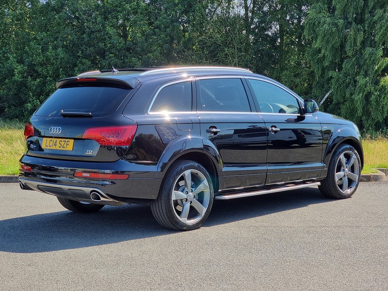 Audi Q7 TDI V6 S line Style Edition - U7516