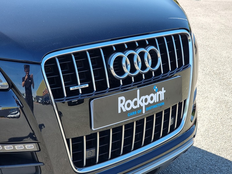 Audi Q7 TDI V6 S line Style Edition - U7516