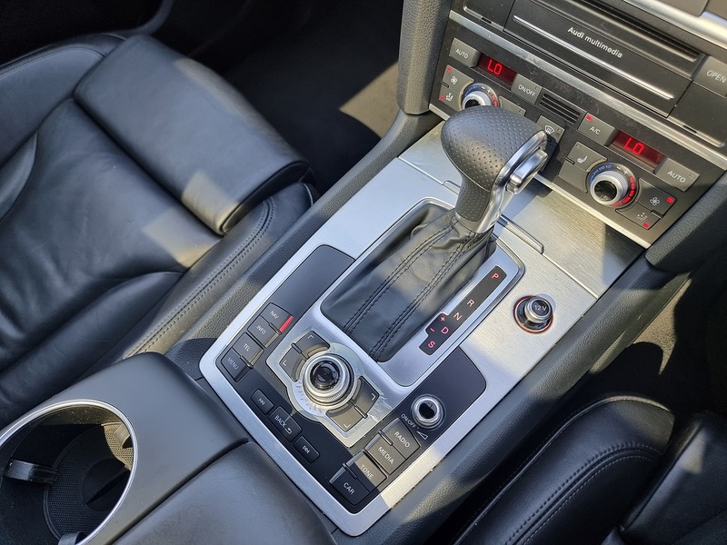 Audi Q7 TDI V6 S line Style Edition - U7516