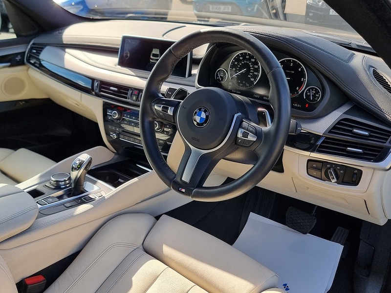 BMW X6 M50d - U91013