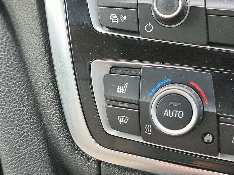 BMW 4 Series 420d Luxury - U91015