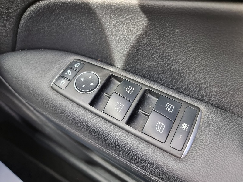 Mercedes-Benz E Class E220 CDI BlueEfficiency SE - U91025