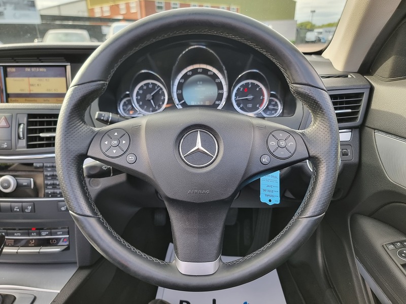 Mercedes-Benz E Class E220 CDI BlueEfficiency SE - U91025