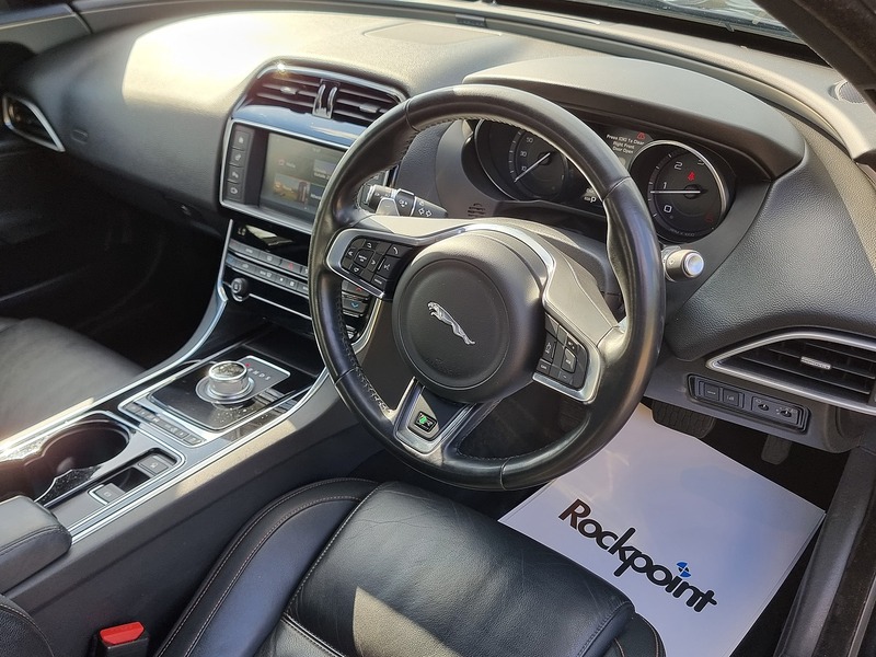 Jaguar XE d Prestige - U91030