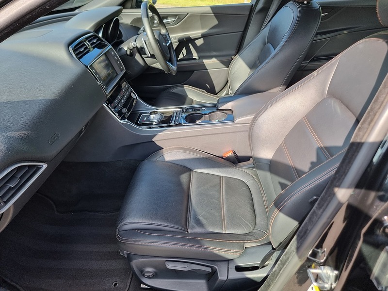 Jaguar XE d Prestige - U91030