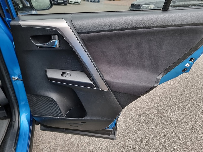 Toyota RAV4 D-4D Icon - U91033