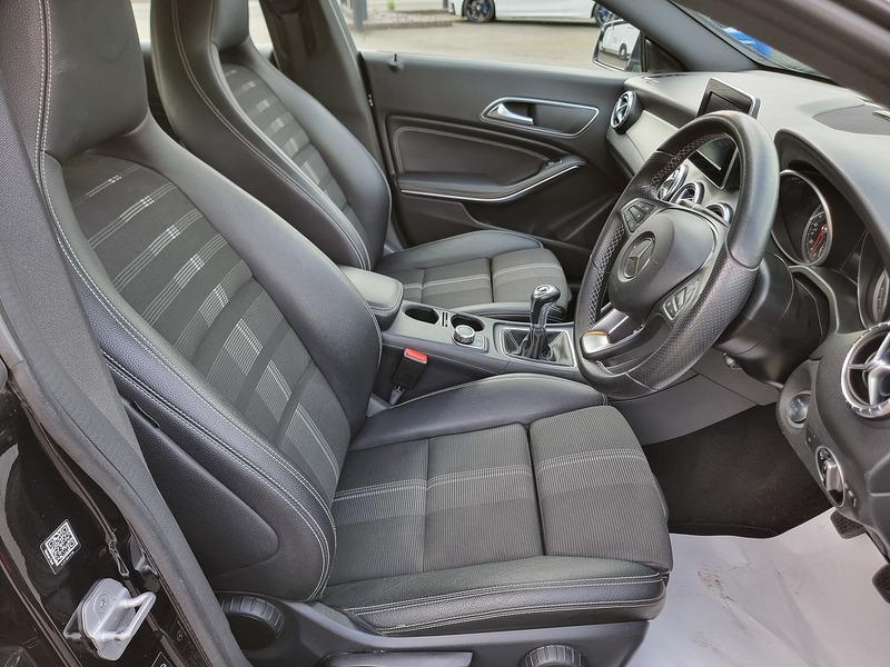 Mercedes-Benz CLA CLA180 Sport - U91036