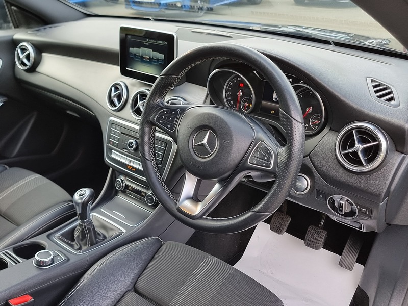 Mercedes-Benz CLA CLA180 Sport - U91036