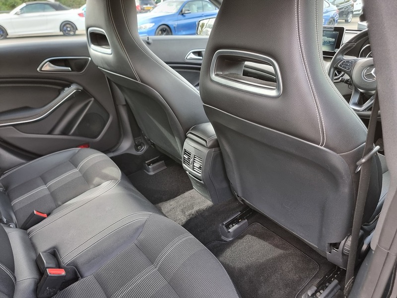 Mercedes-Benz CLA CLA180 Sport - U91036