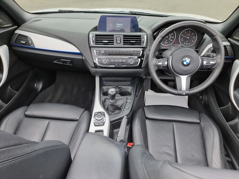BMW 2 Series 220d M Sport - U91039