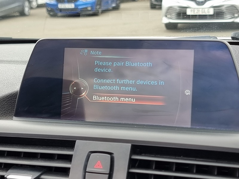 BMW 2 Series 220d M Sport - U91039