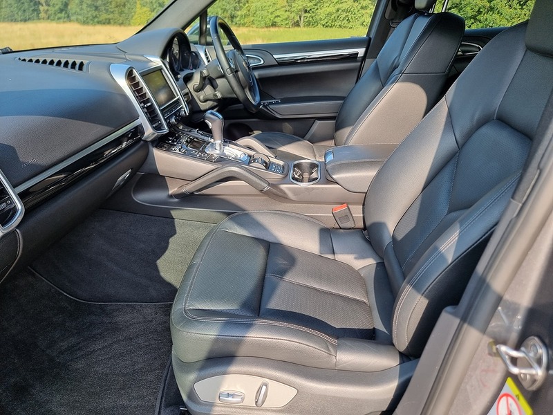Porsche Cayenne TD V6 - U91049