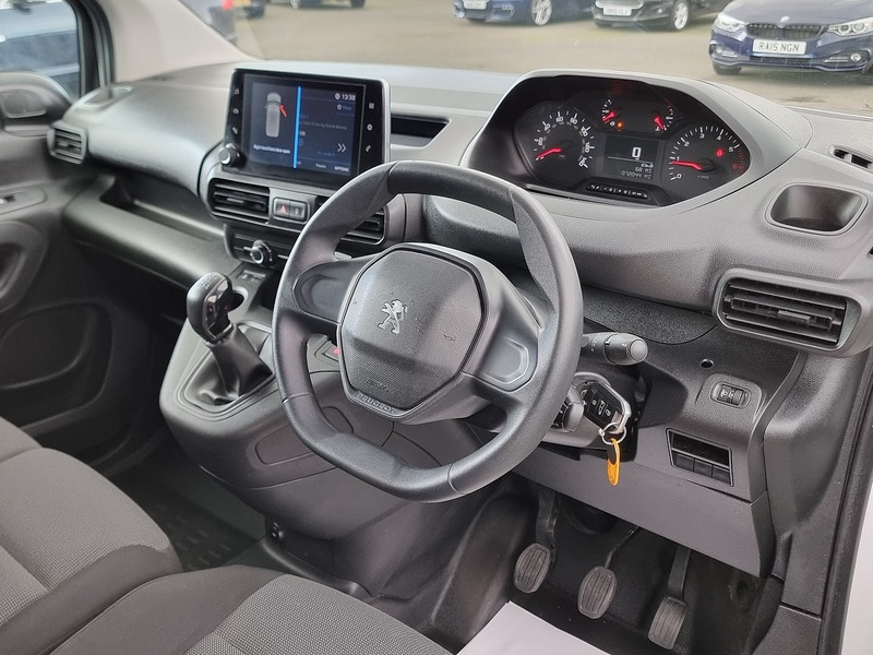Peugeot Partner BlueHDi 1000 Professional - U91068