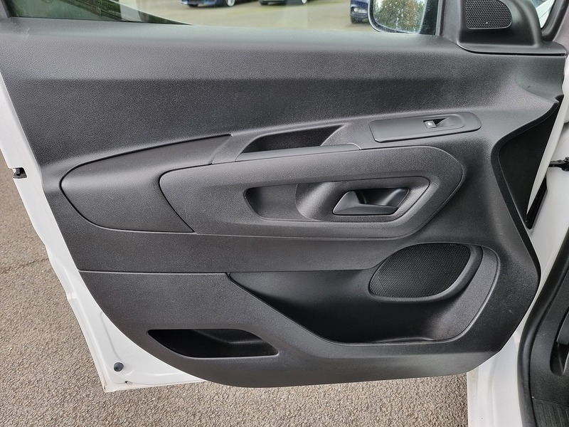 Peugeot Partner BlueHDi 1000 Professional - U91068