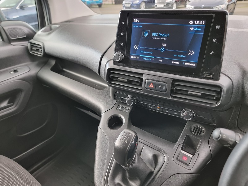 Peugeot Partner BlueHDi 1000 Professional - U91068