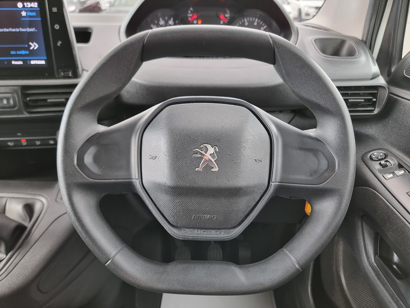 Peugeot Partner BlueHDi 1000 Professional - U91068