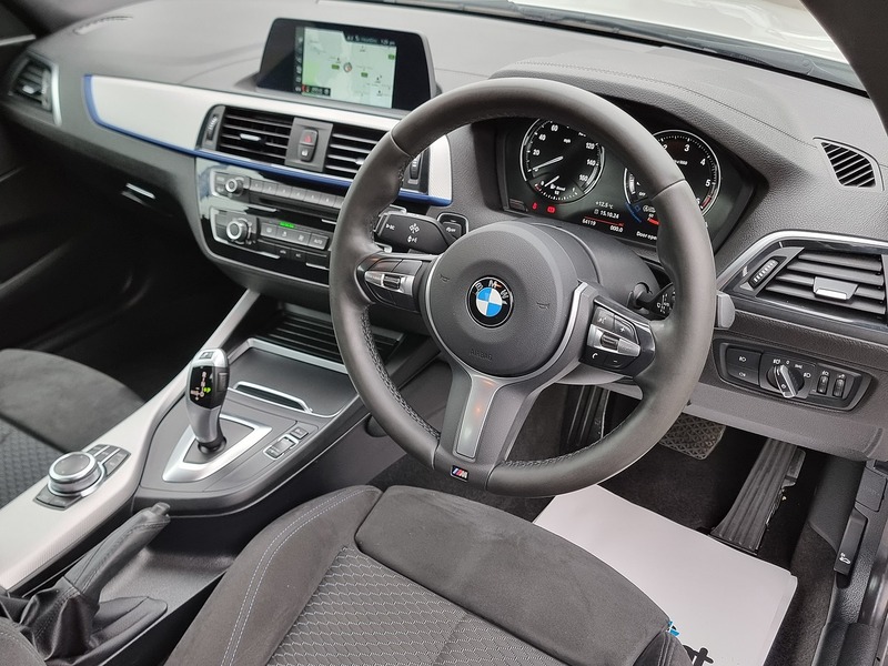 BMW 2 Series 218d M Sport - U91074