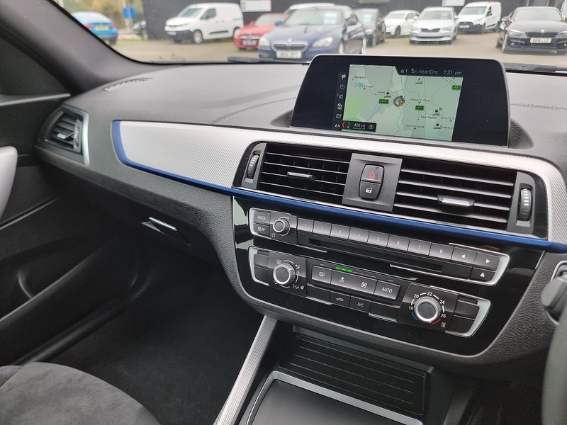 BMW 2 Series 218d M Sport - U91074