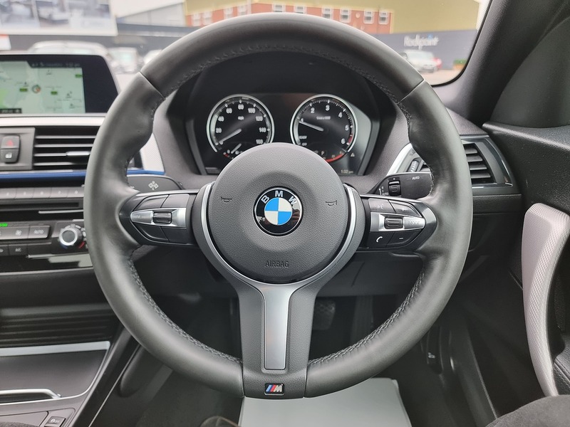 BMW 2 Series 218d M Sport - U91074