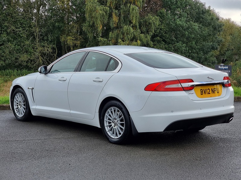 Jaguar XF d SE Business - U91075