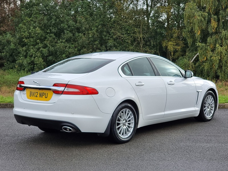 Jaguar XF d SE Business - U91075