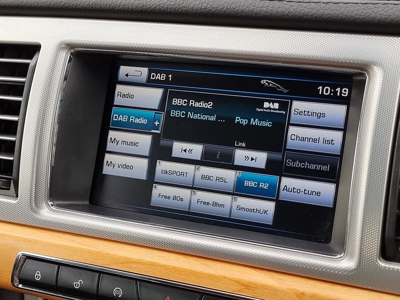 Jaguar XF d SE Business - U91075