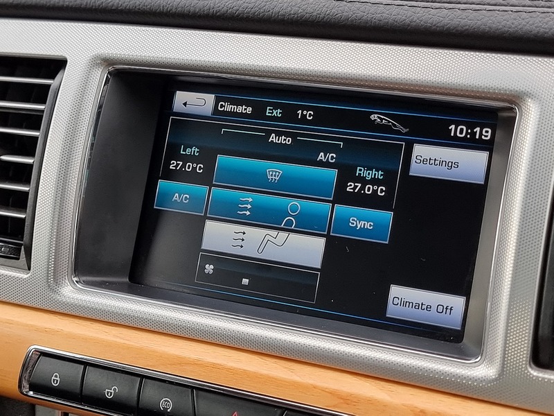 Jaguar XF d SE Business - U91075