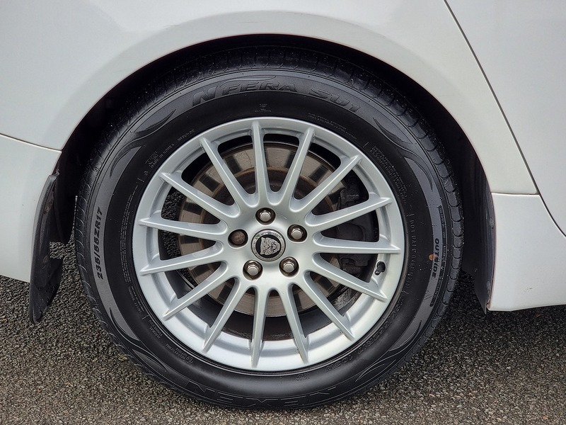 Jaguar XF d SE Business - U91075