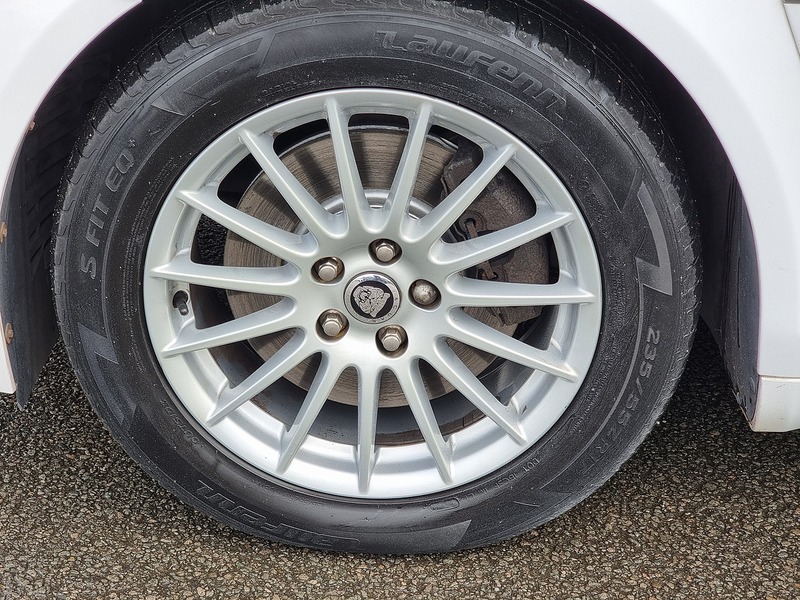 Jaguar XF d SE Business - U91075