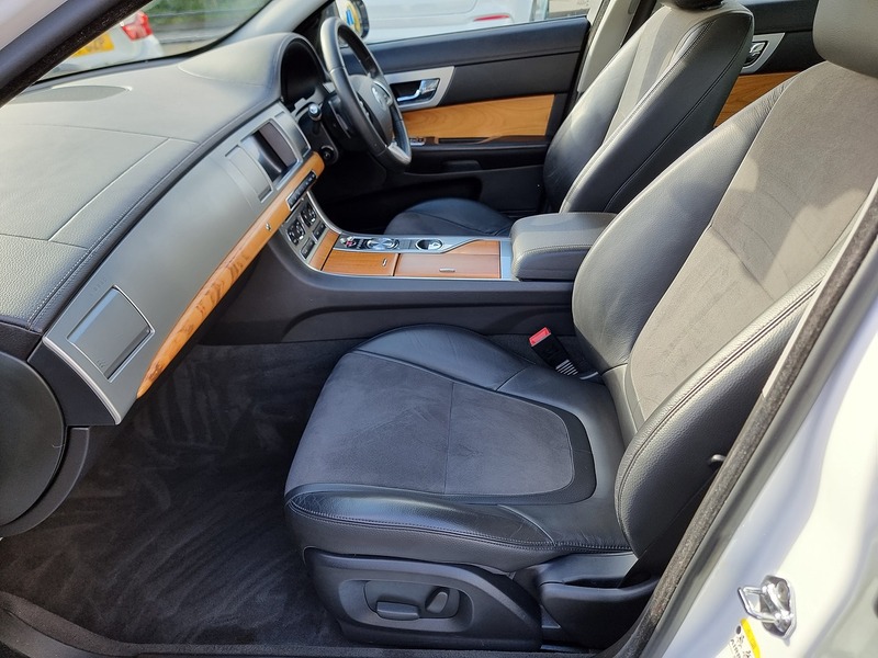 Jaguar XF d SE Business - U91075