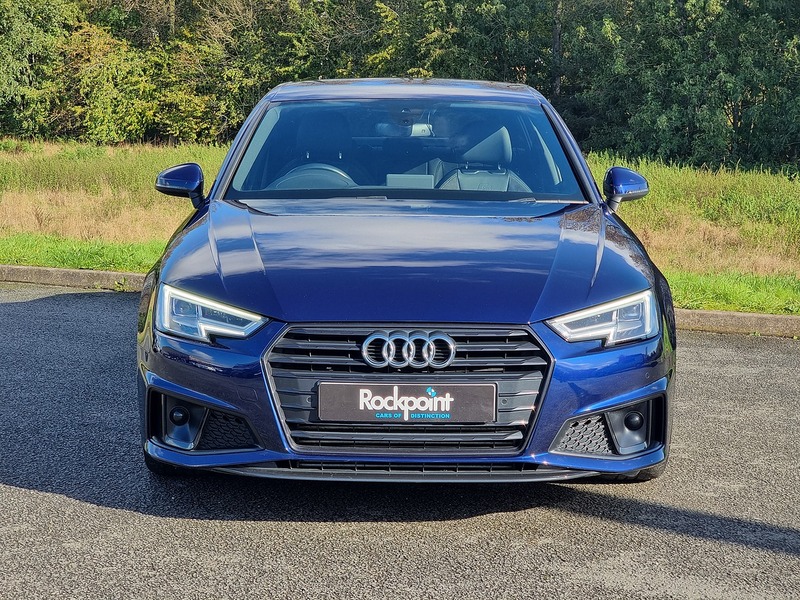 Audi A4 TFSI Black Edition - U91083