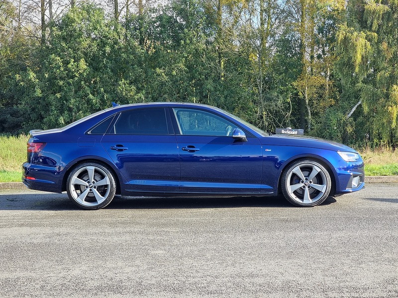 Audi A4 TFSI Black Edition - U91083