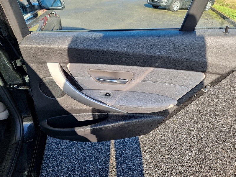 BMW 3 Series 320d ED Plus - U91094