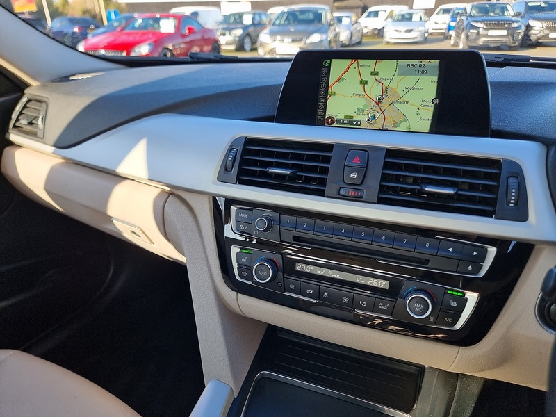 BMW 3 Series 320d ED Plus - U91094