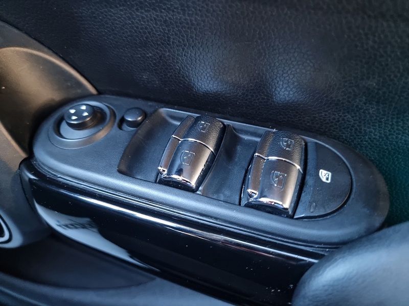 MINI Hatch Cooper Seven - U91103