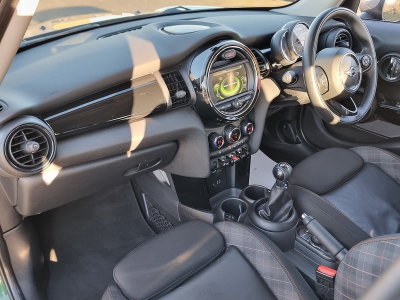 MINI Hatch Cooper Seven - U91103