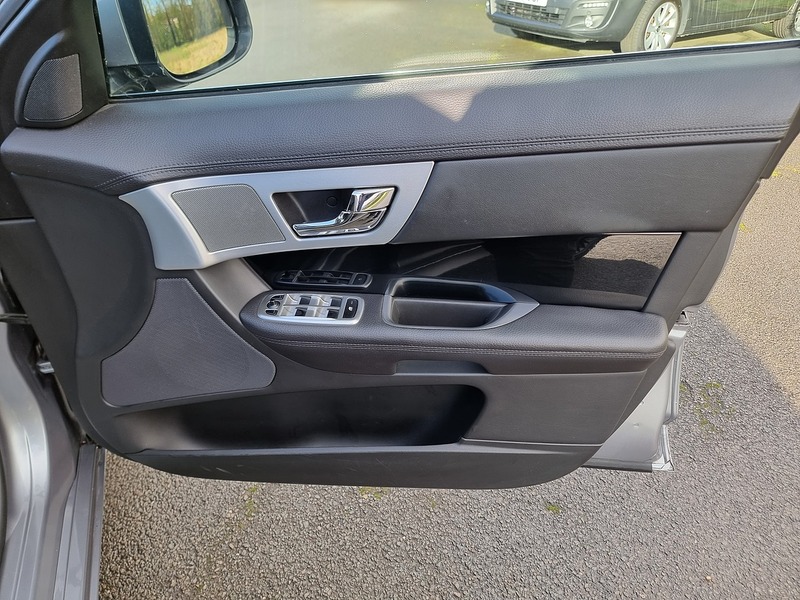 Jaguar XF d Sport - U91118