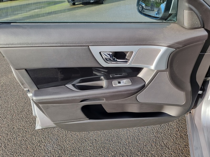 Jaguar XF d Sport - U91118