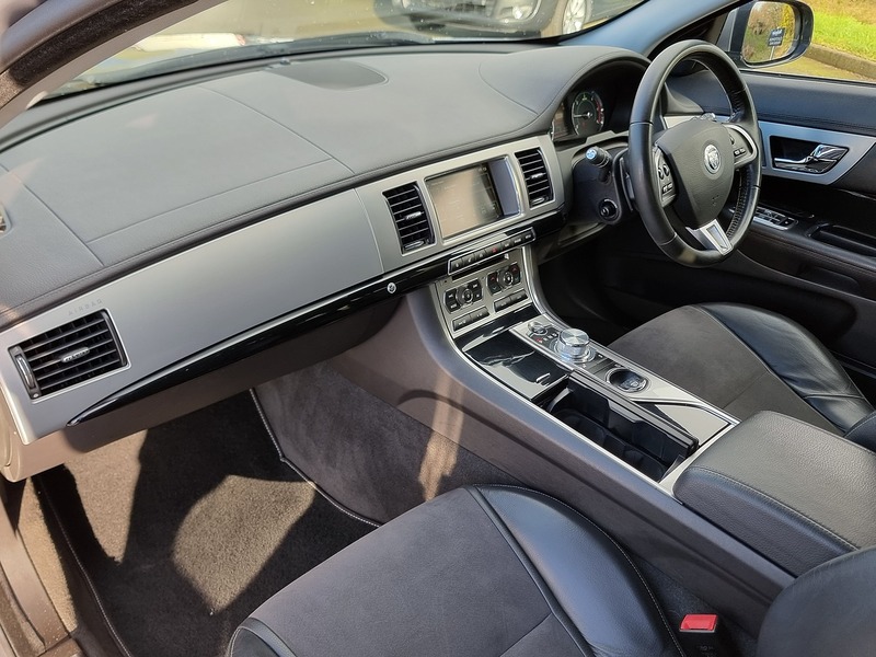 Jaguar XF d Sport - U91118