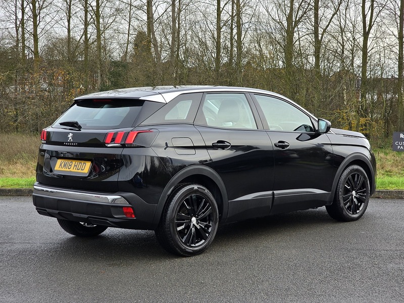 Peugeot 3008 BlueHDi Active - U91121