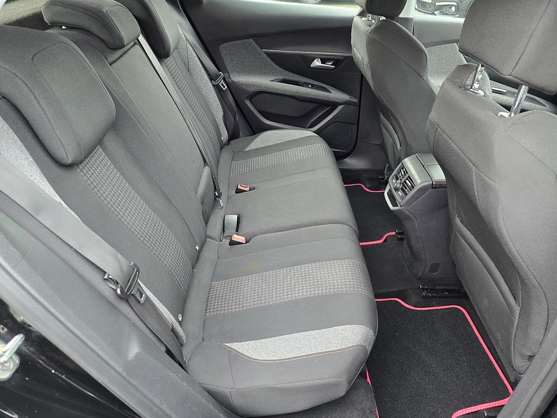 Peugeot 3008 BlueHDi Active - U91121