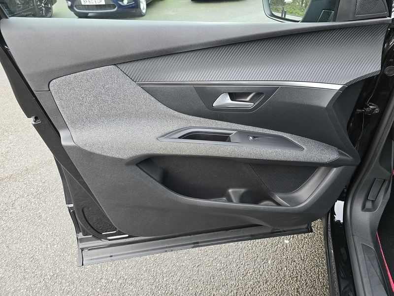 Peugeot 3008 BlueHDi Active - U91121