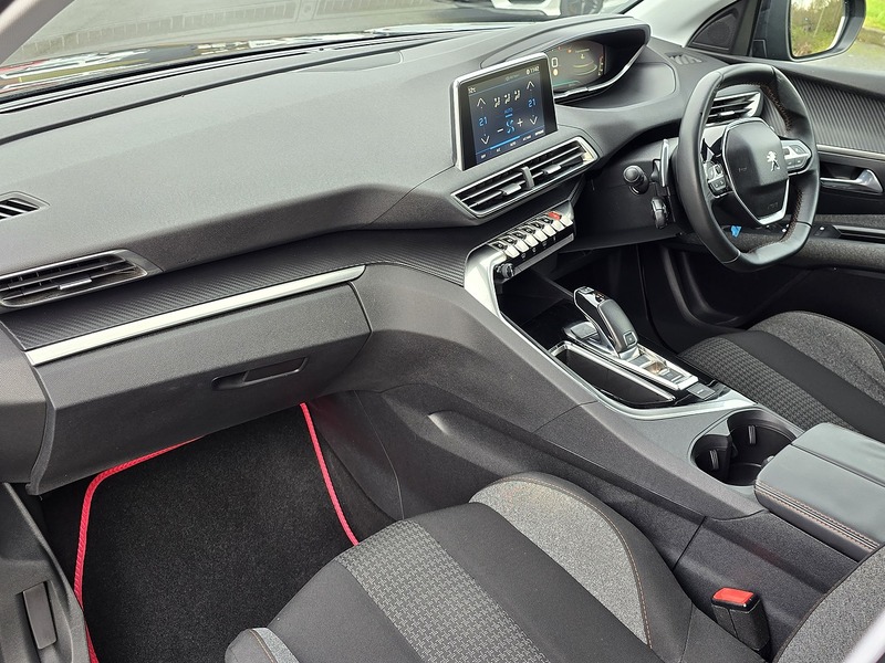 Peugeot 3008 BlueHDi Active - U91121