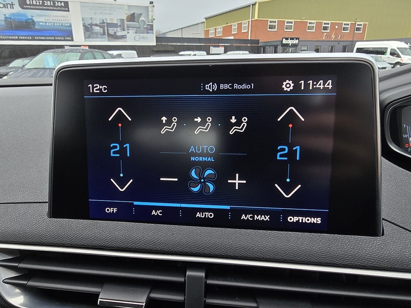 Peugeot 3008 BlueHDi Active - U91121