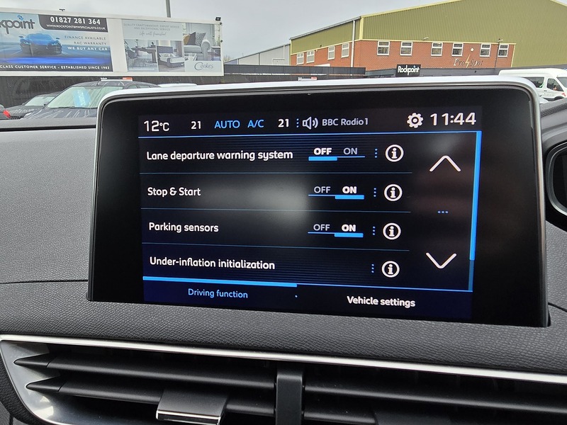 Peugeot 3008 BlueHDi Active - U91121