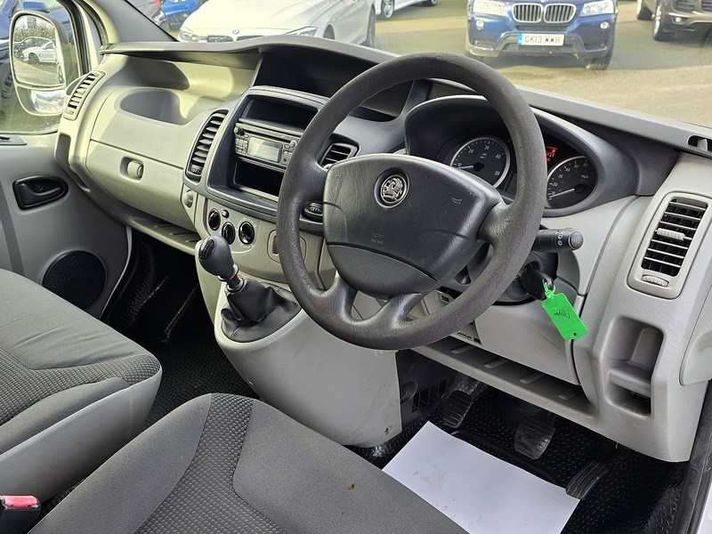 Vauxhall Vivaro 2900 CDTi - U91122